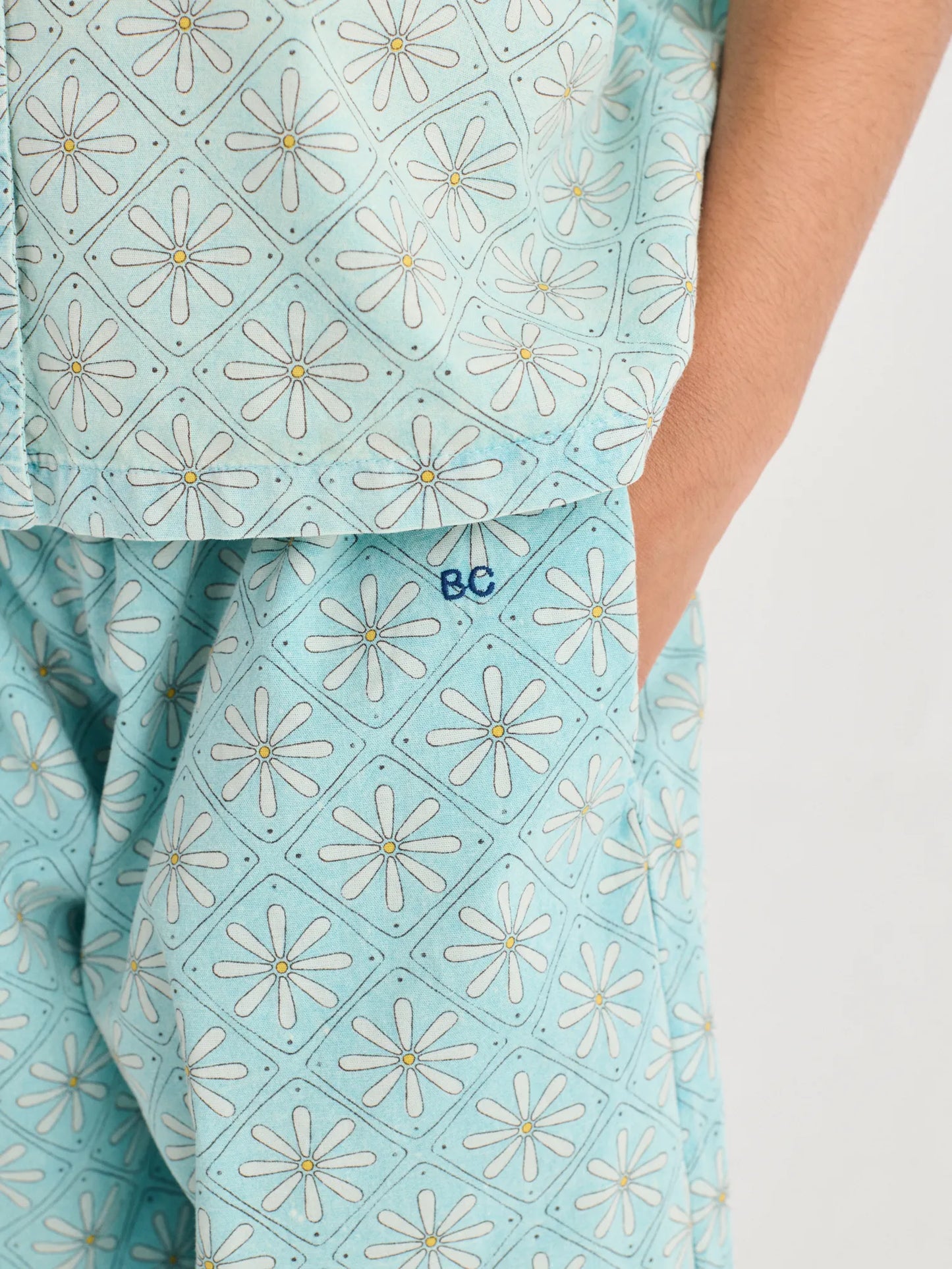 Daisy Mosaic all over woven culotte pants
