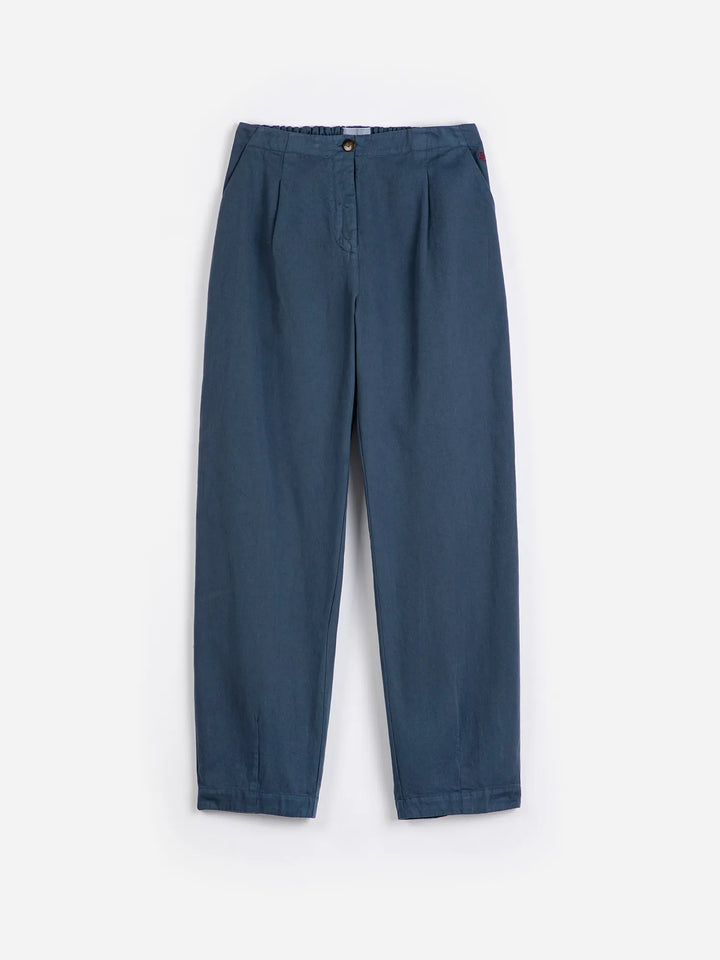 Pleated straight leg trousers