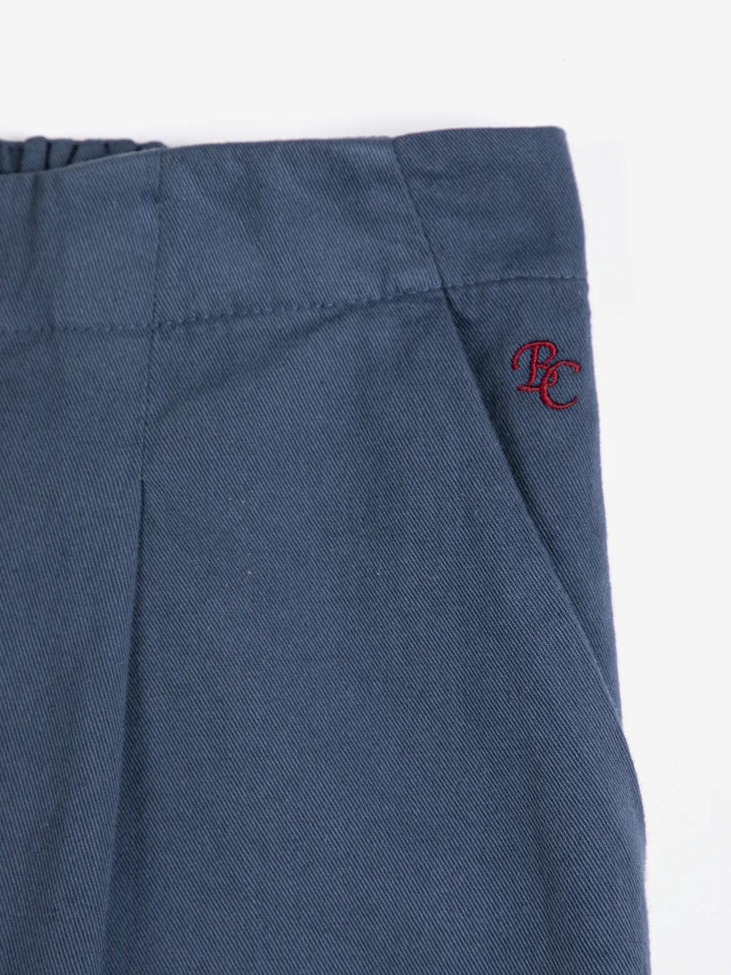 Pantalon droit à plis