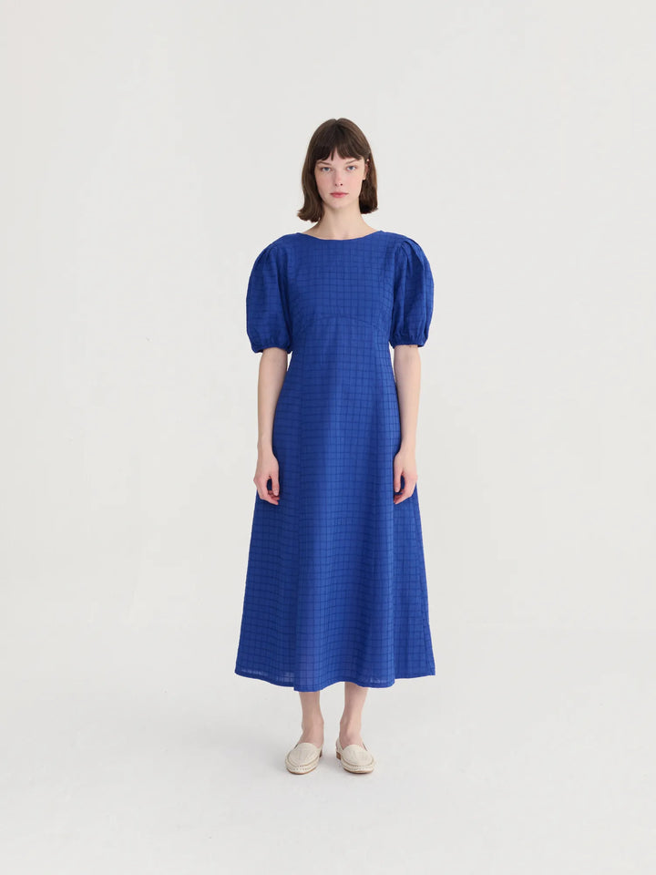 Fantasy cotton back cut dress
