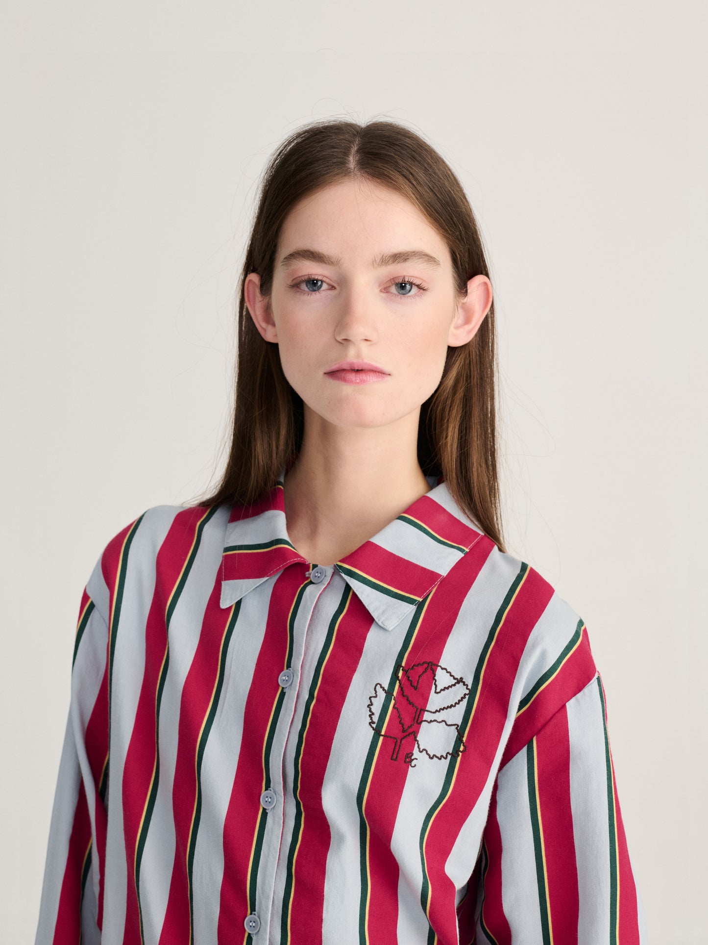 Conjunto de pijama de franela fluida con estampado integral de rayas
