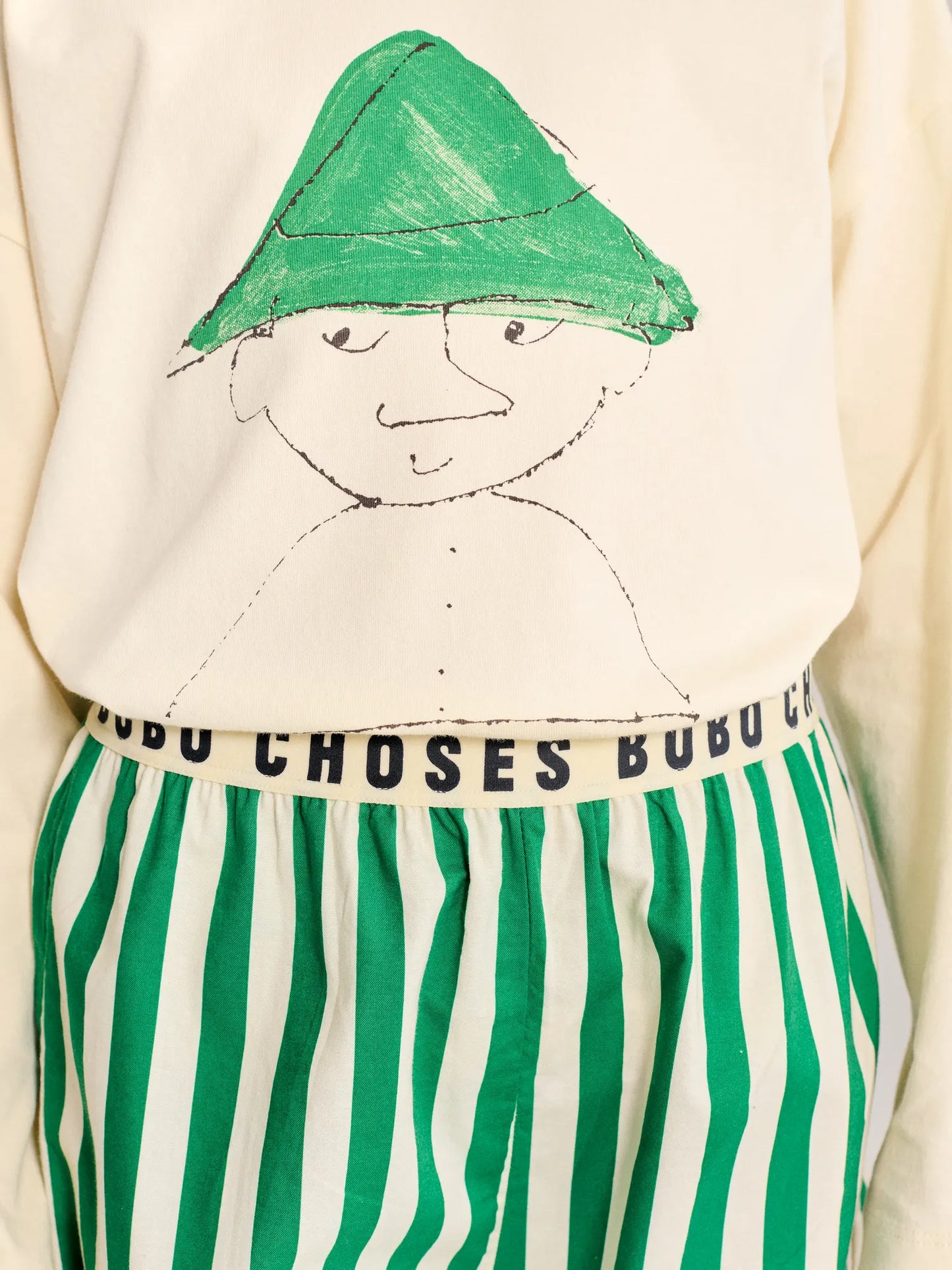 Ensemble de vêtements d'intérieur Peeking Mister